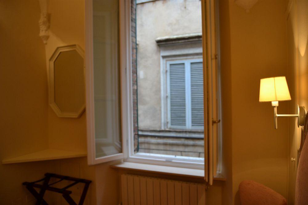 B&B Quattro Cantoni Siena Exterior foto